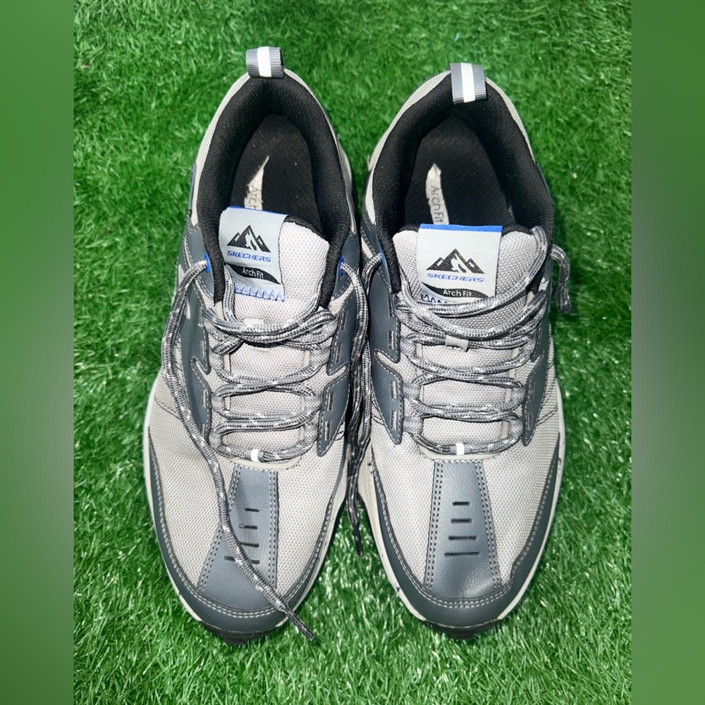 Skechers Arch Fit Phantom 237108 Men Gray Leather Athletic Hiking Shoes Size 9.5